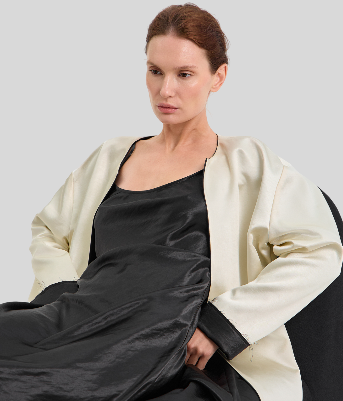 Двостороння сатинова накидка Jacqueline